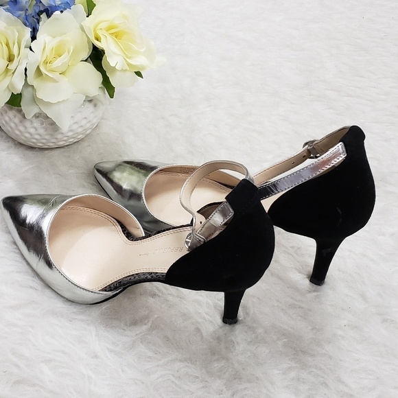 Banana Republic Giana Ankle Strap Heels - Picture 3 of 7